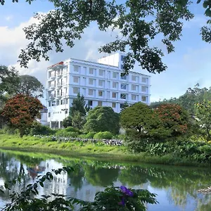 Grand Plaza Отель